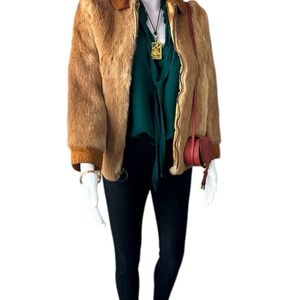 ✨ Luxury Wardrobe Edit – 60% Off MSRP! ✨